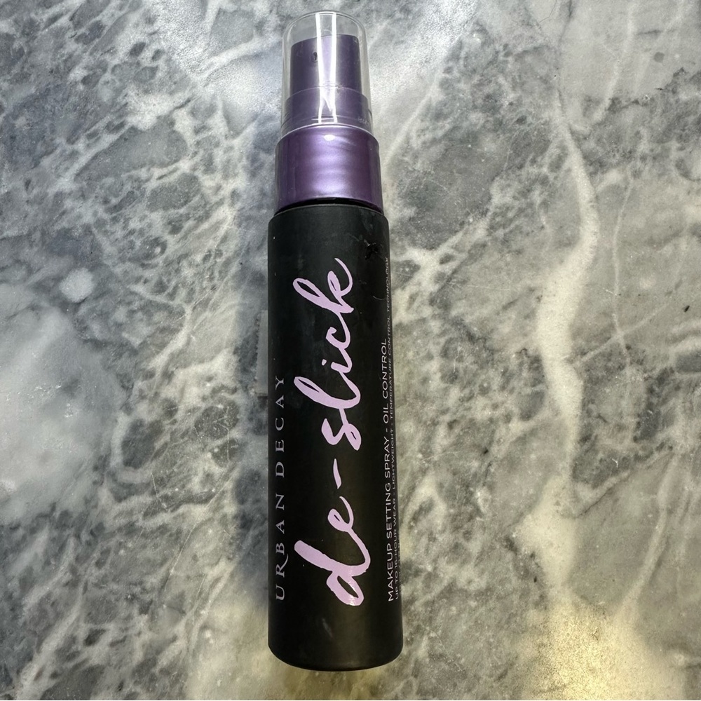 Urban Decay De-Slick Setting Spray Oil Control